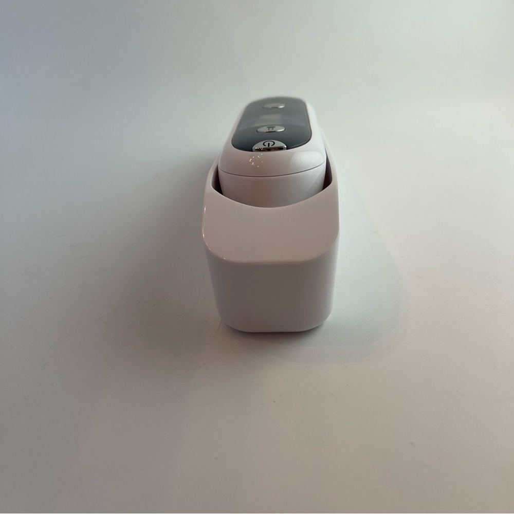 Infrared 1 second in ear digital thermometer - Picture 4 of 14